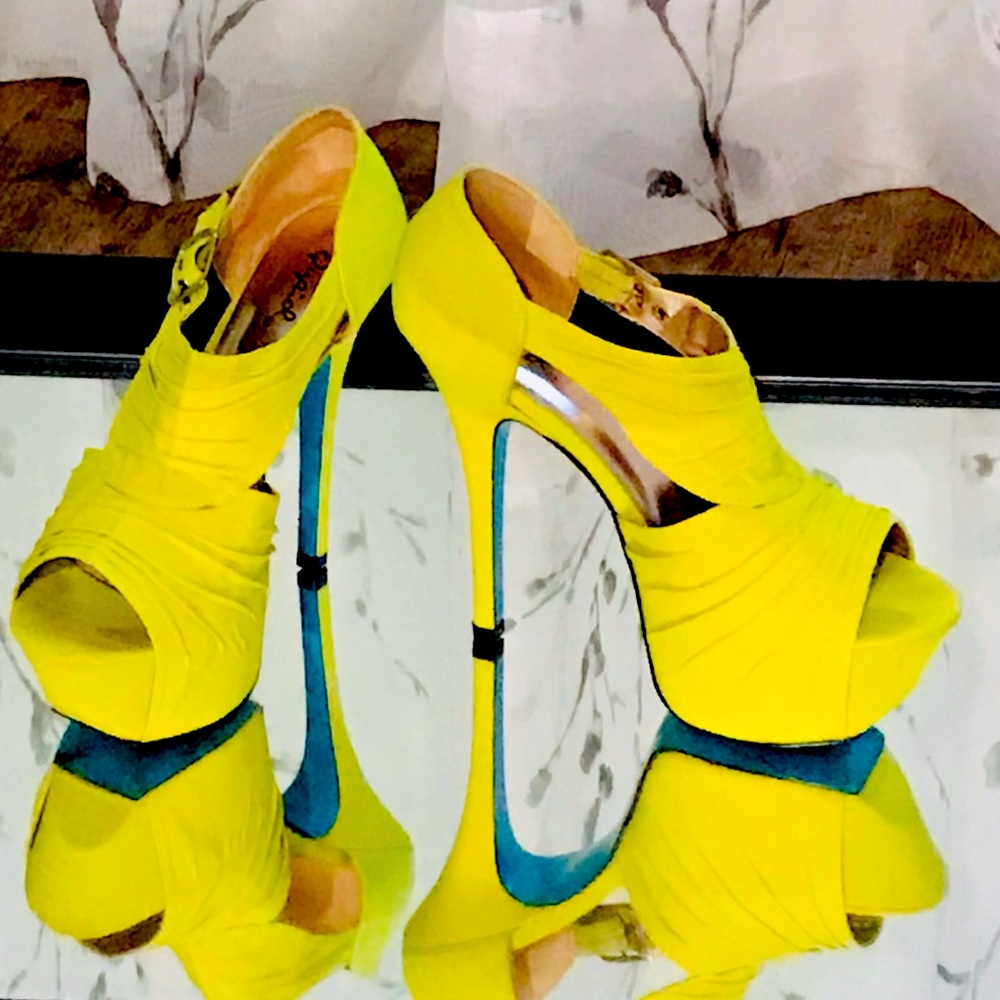QUPID Hello YELLOW